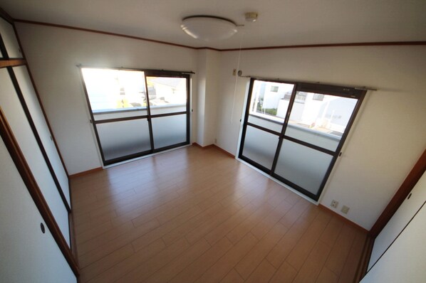 パークフジ小泉の物件内観写真